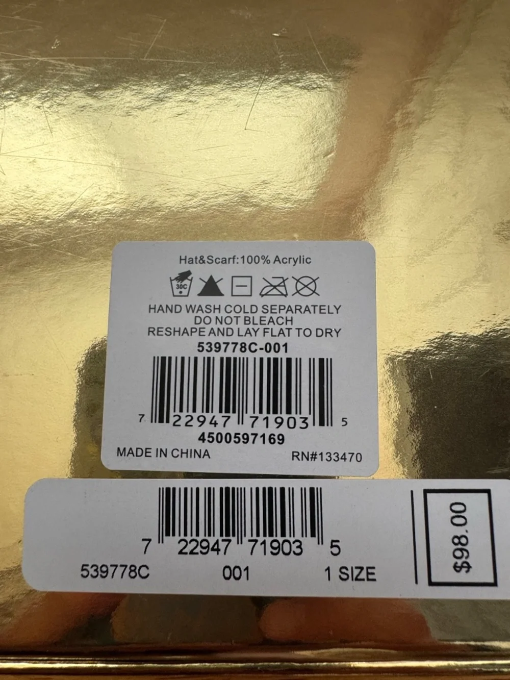 Michael Kors NEW Cable Knit Hat and Scarf Gift Set in Box - Black